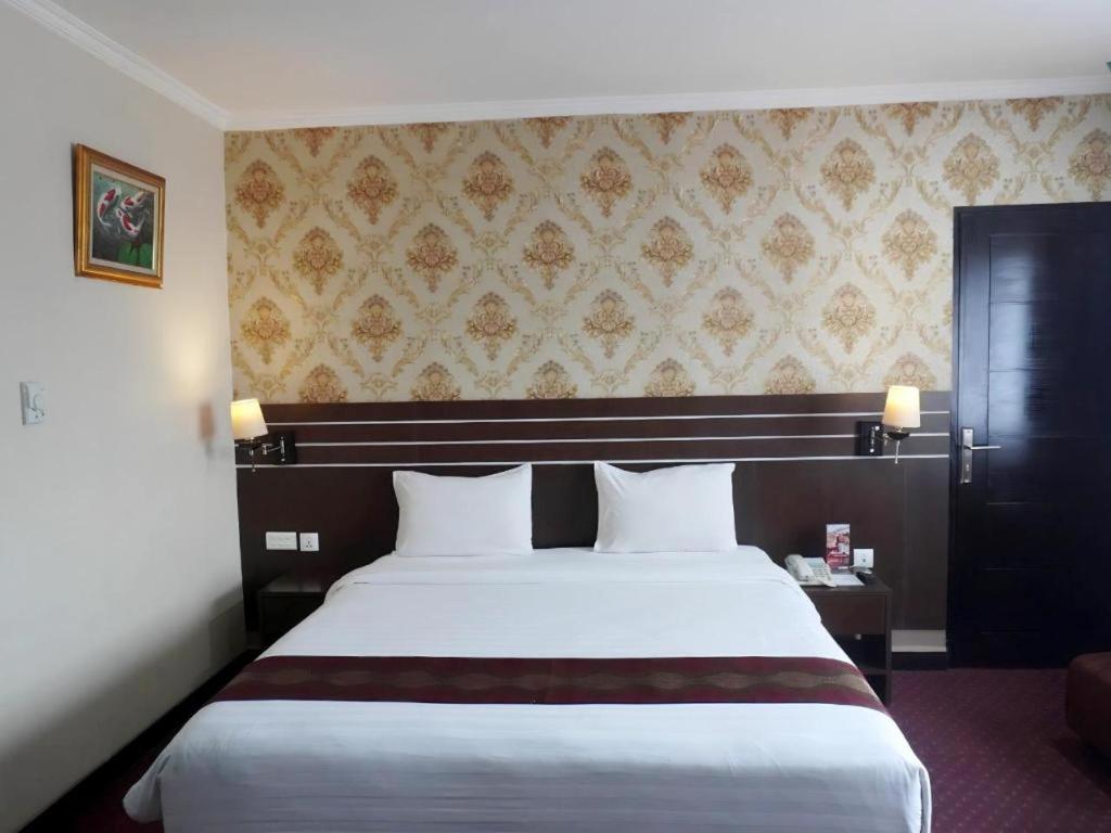 Grand Antares Hotel Medan Esterno foto
