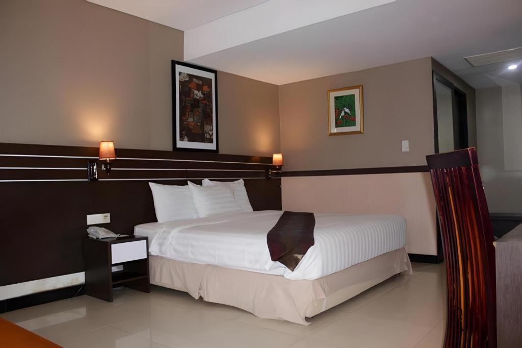 Grand Antares Hotel Medan Esterno foto