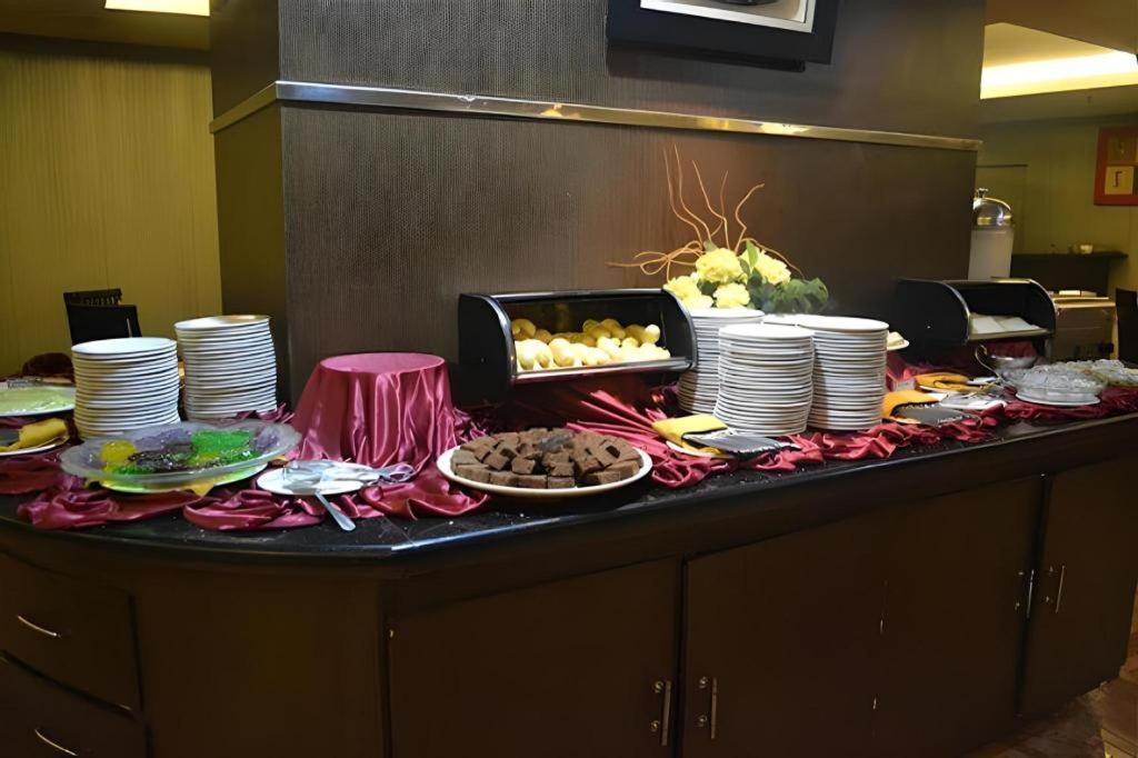 Grand Antares Hotel Medan Esterno foto